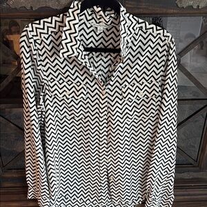 American Eagle Outfitters Black and White Chevron Top